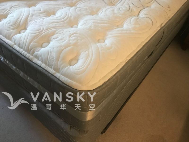 230915104104_Kingsize bed3.jpg